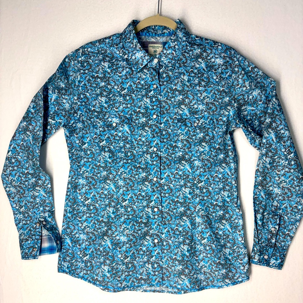 Panhandle Rough Stock cowgirl shirt with pearl snaps. Women’s size medium